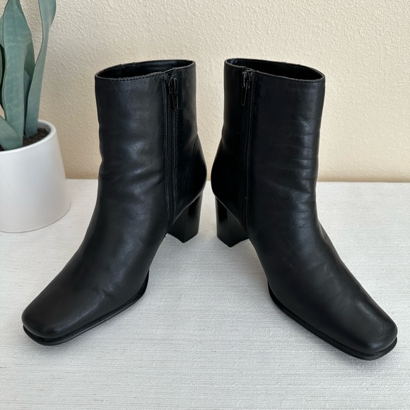 Karen Scott Jaquetta Vintage Black Leather Heeled Zip Ankle Boots Woman’s 5.5M - Picture 7 of 11